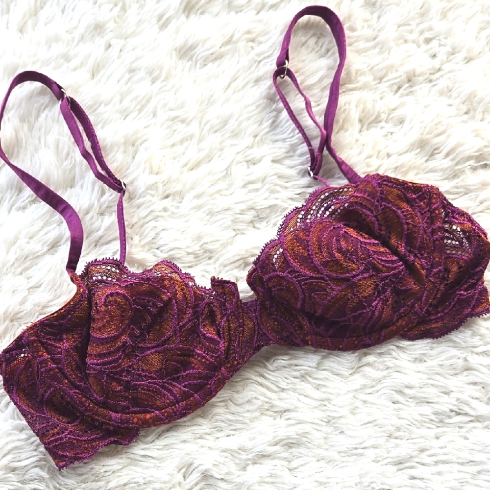 Victoria's Secret Very Sexy Lightly Padded Purple Lace Push Up 34 B